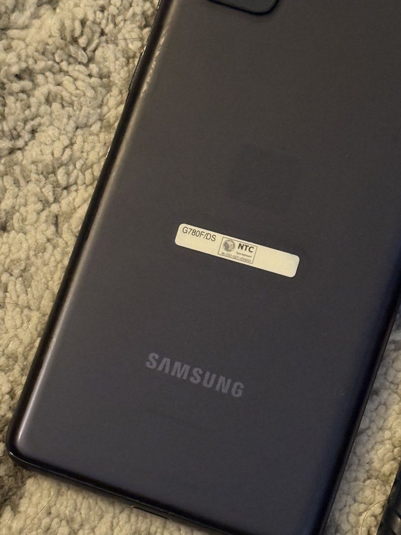 Samsung Galaxy S20FE Cloud Navy 128GB (Category: Samsung) located in Pasay City. Submitted by andreaflo (Listing ID 1448367714, Image 3). Description: 📱Samsung S20FE 128GB Cloud Navy - 128GB storage - no box & charger included but comes with free protective case!!! :) - with original online receipt - bought in June 2021; no scratches (well taken care of by my father) - no battery or security issues (see photo of settings > device care) - RFS: up