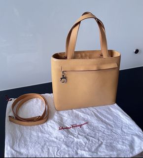 (Category: ) located in . Submitted by shop_aholic (Listing ID 1448441703, Image 1). Description: .