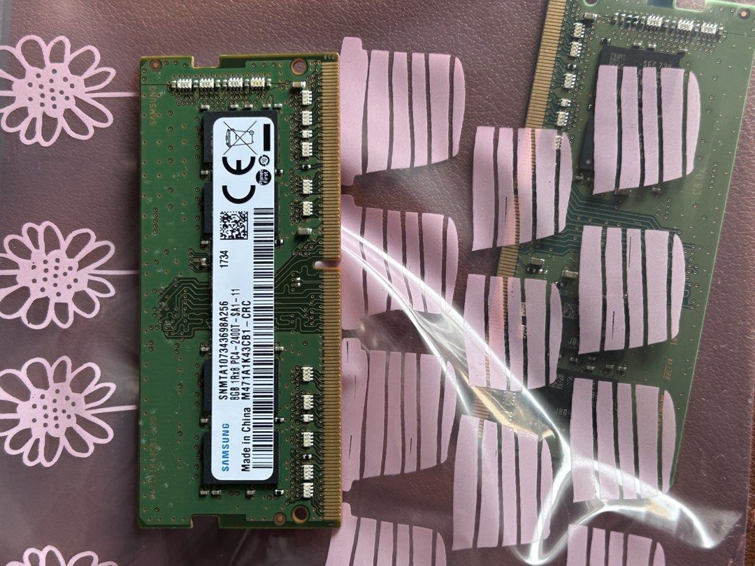 Samsung 8GB DDR4 RAM Module PC4-2400T