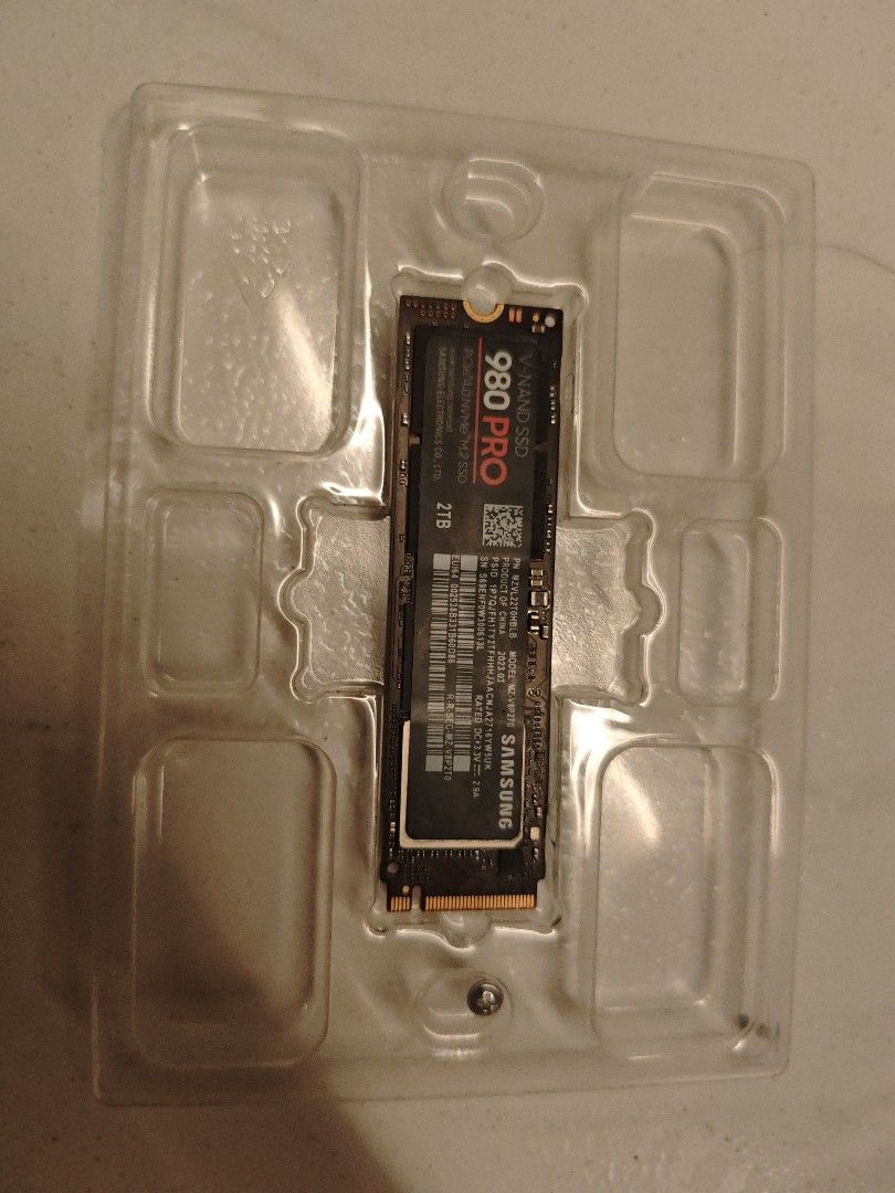Samsung 980 PRO 2TB NVMe SSD