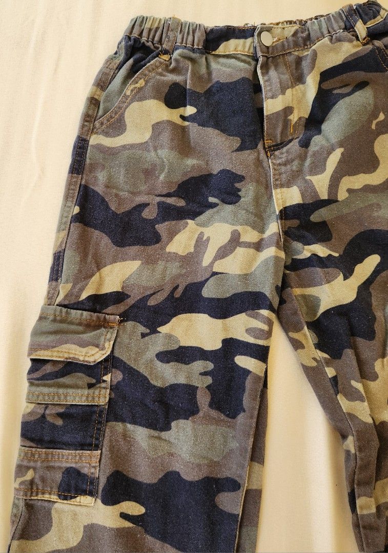 Shein Camouflage Cargo Pants for boys (Category: Babies & Kids Fashion) located in Baliuag. Submitted by fastforest.d91f92 (Listing ID 1448378364, Image 2). Description: Personal preloved of my son and bought from actual store. Pwede sa maarte. Measurements, sizes and details are shown on the photos. MOP: GCASH or BDO deposit Courier: J&T.