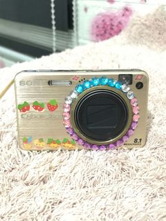 (Category: ) located in . Submitted by thriftgirlie_lorraine (Listing ID 1448333930, Image 1). Description: .