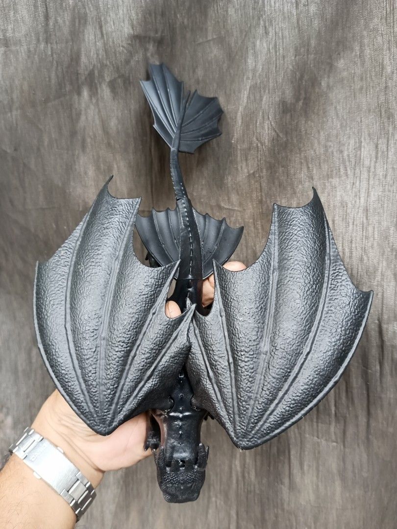 Spin Master Toothless (Category: Interactive Toys) located in Quezon City. Submitted by kenz1000 (Listing ID 1448305714, Image 3). Description: For Sale -Spin Master Toothless -14 inches head to tail -Electronic sound gimmik working -800php -Litex Commonwealth meetup/pickup, rider pickup si buyer magbook, regular LBC shipping.