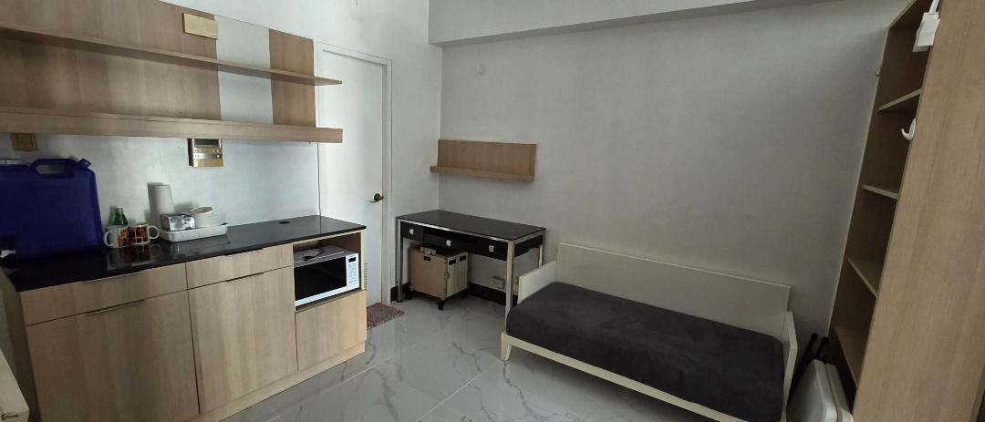 Studio Sale at Greenbelt Excelsior (Category: Apartments & Condos) located in Makati City. Submitted by spaces_manila (Listing ID 1448401791, Image 2). Description: fully furnished, new tiles.