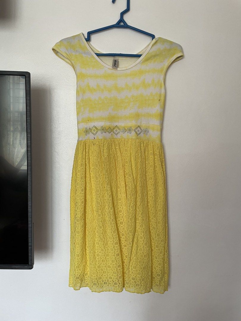 Summer Dress (Category: Dresses) located in Manila. Submitted by sevdeclutter (Listing ID 1448401727, Image 1). Description: .