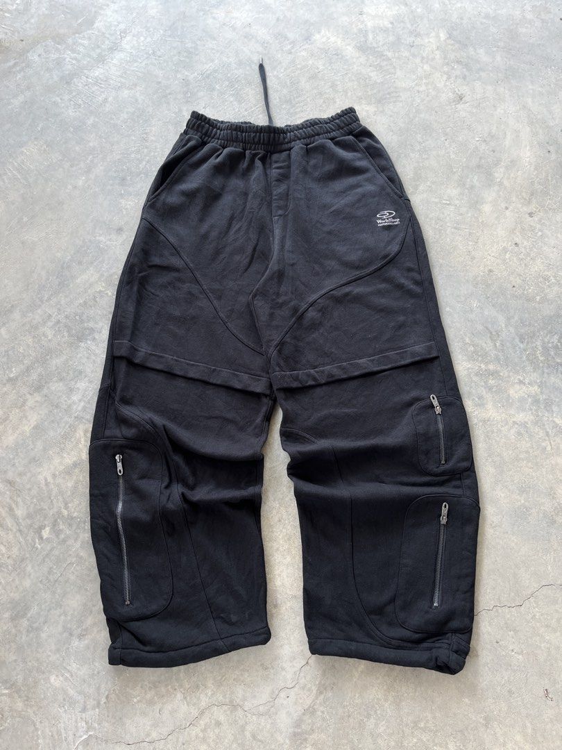 SWEATPANTS MULTIPOCKET (Category: Joggers) located in Panabo. Submitted by vrail (Listing ID 1448325079, Image 1). Description: .