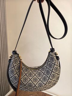 (Category: ) located in . Submitted by premiumoutlets. (Listing ID 1448361733, Image 1). Description: .