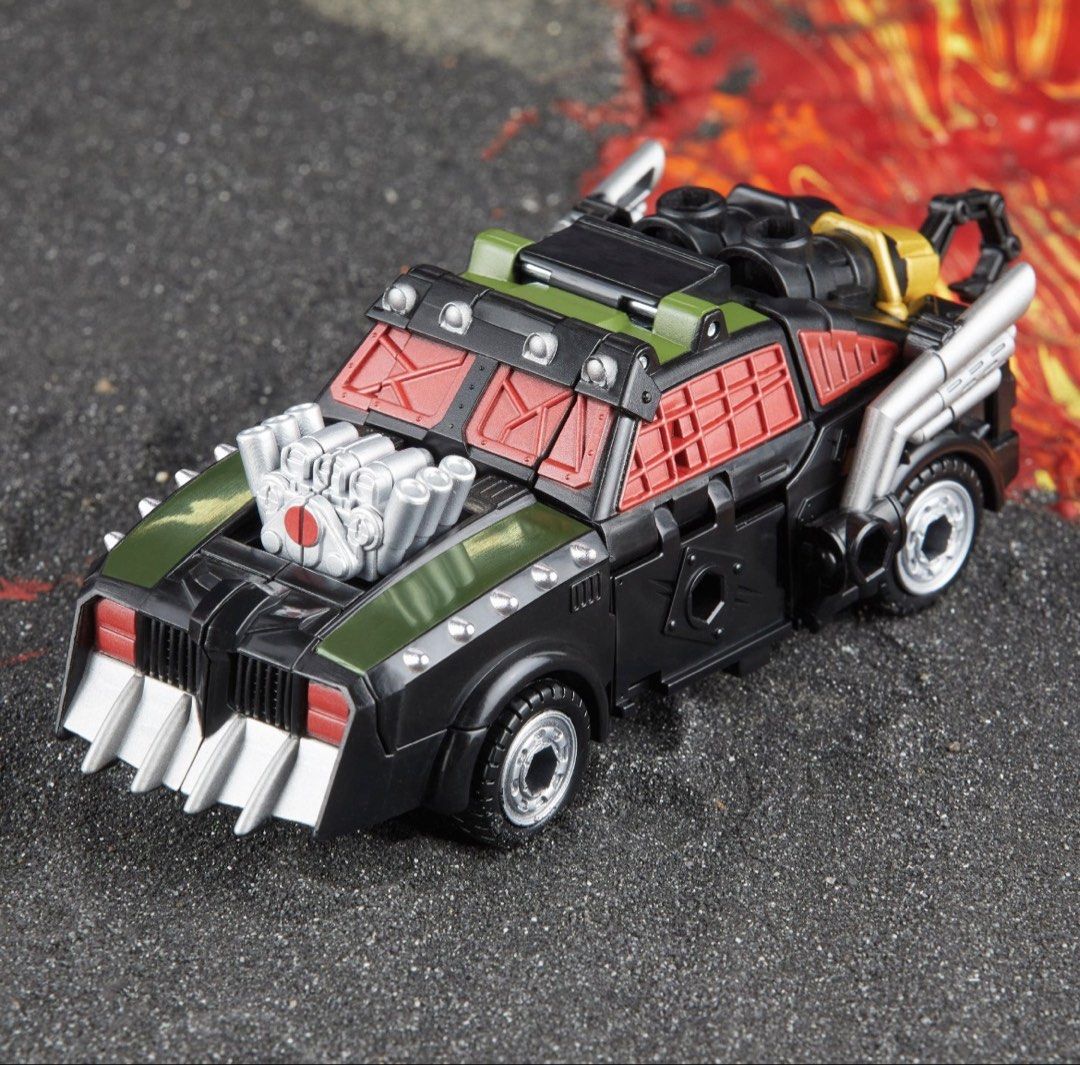 Transformers Lockdown (Category: Toy Figures) located in Singapore. Submitted by madtheory (Listing ID 1448003827, Image 3). Description: Brand new in box NEGO, LOWBALLERS, AND RUDE USERS WILL BE REPORTED AND BLOCKED Collection at clementi Please note that all goods sold are non-refundable or non-exchangeable. By accepting the terms, you are agreeing to items are sold as it is. .