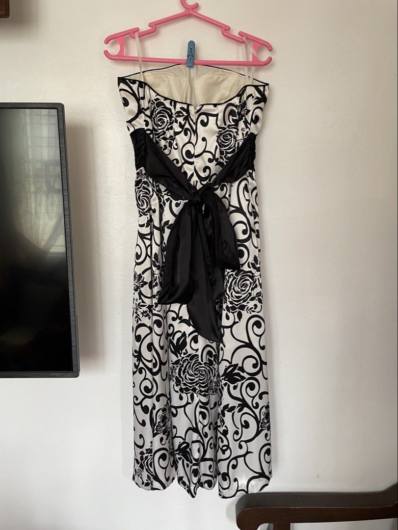 Tube Dress (Category: Dresses) located in Manila. Submitted by sevdeclutter (Listing ID 1448400705, Image 2). Description: .