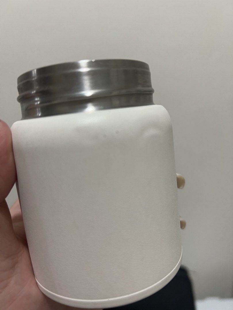 Tyeso Tumblers (White&Mocha) (Category: Water Bottles & Tumblers) located in Quezon City. Submitted by anjela_ong (Listing ID 1444221648, Image 2). Description: Tyeso with side handle and with straw (1200ml) - SOLD PHP500 for these two: Tyeso with straw (530ml) Tyeso mini container (200ml) Loc: Kamuning, QC Shipping via Lalamove or Grab Thanks! 🙂.