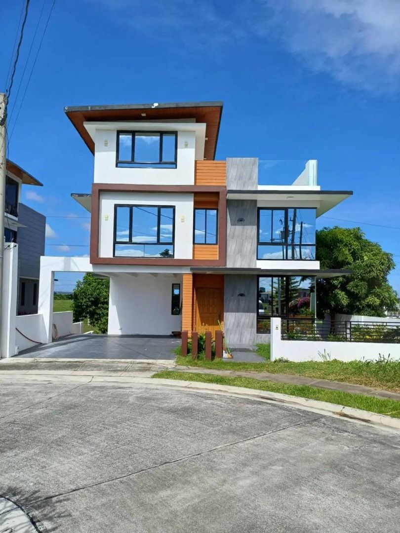 Venare for Rent (Category: House & Lot) located in Manila. Submitted by jeromeasuncion (Listing ID 1448278338, Image 1). Description: House for Rent Located: Nuvali, Venare Cul de Sac Single loaded House Three Storeys House Lot Area:230 sqm. Floor Area:390 sqm 4 bedrooms 7 toilet and bath Den Maids Room Driver's Room Laundry Area in basement 120k Fixed Rent Single loaded house meaning no house at the back. Located in culdesac,near amenities badmi