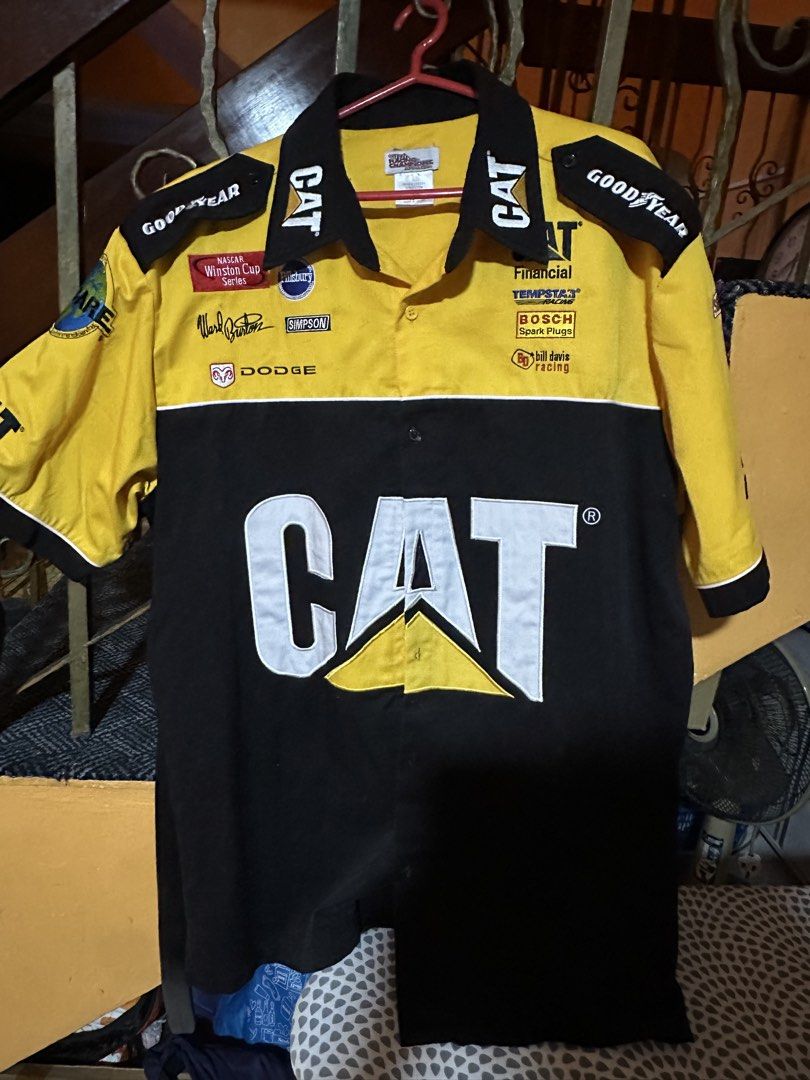 VINTAGE RACING JACKET, NASCAR BUTTON UP SHIRT, VINTAGE NORTH FACE JACKET (Category: Shirts) located in Singapore. Submitted by qvctiuseeh (Listing ID 1448438665, Image 1). Description: NASCAR Vintage Racing Jacket Embroidered CAT BUTTON UP SHIRT L-$35 VINTAGE NORTH FACE JACKET L(100)- $15- Home Depot Racing Tony Stewart Nascar Winner’s Circle Men’s Driver’s Jacket XL- $60.