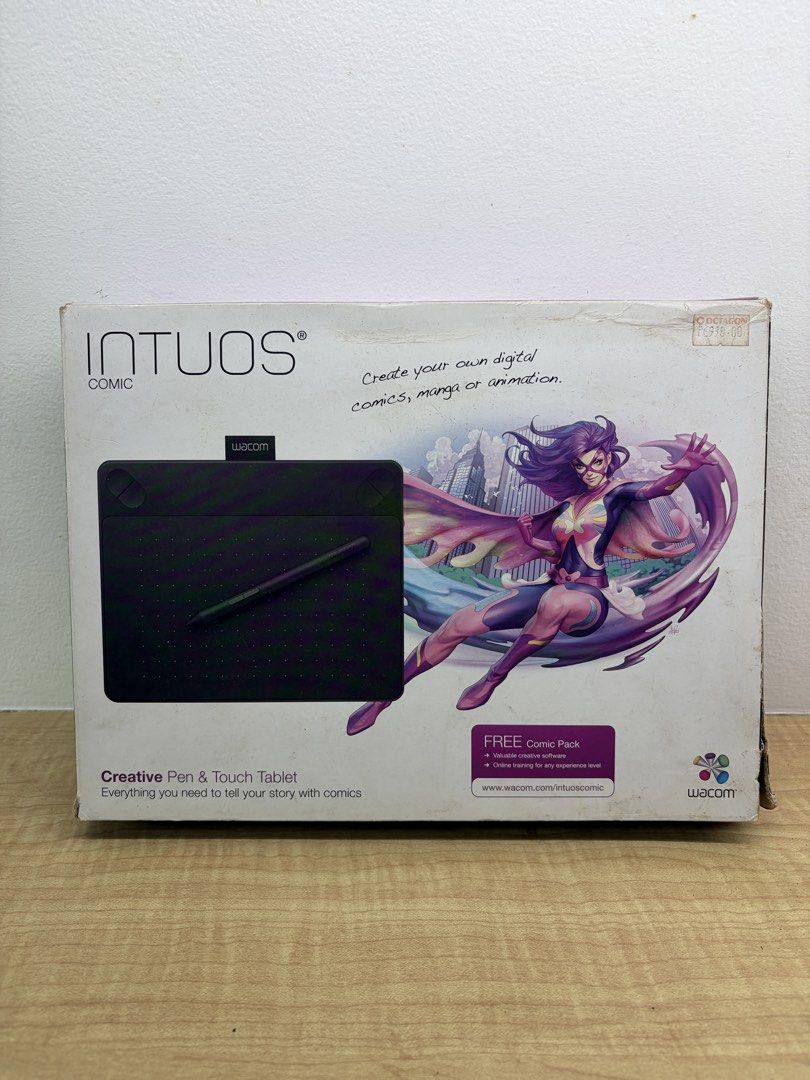 Wacom Intuos Comic Creative Pen & Touch Tablet (Category: Windows) located in Manila. Submitted by polipocket (Listing ID 1448295674, Image 3). Description: - Wacom Intuos Comic pen and touch tablet - Ideal for digital comics, manga, and animation - Includes pen and USB cable - Free comic pack included - Gifted in 2016 but barely used .