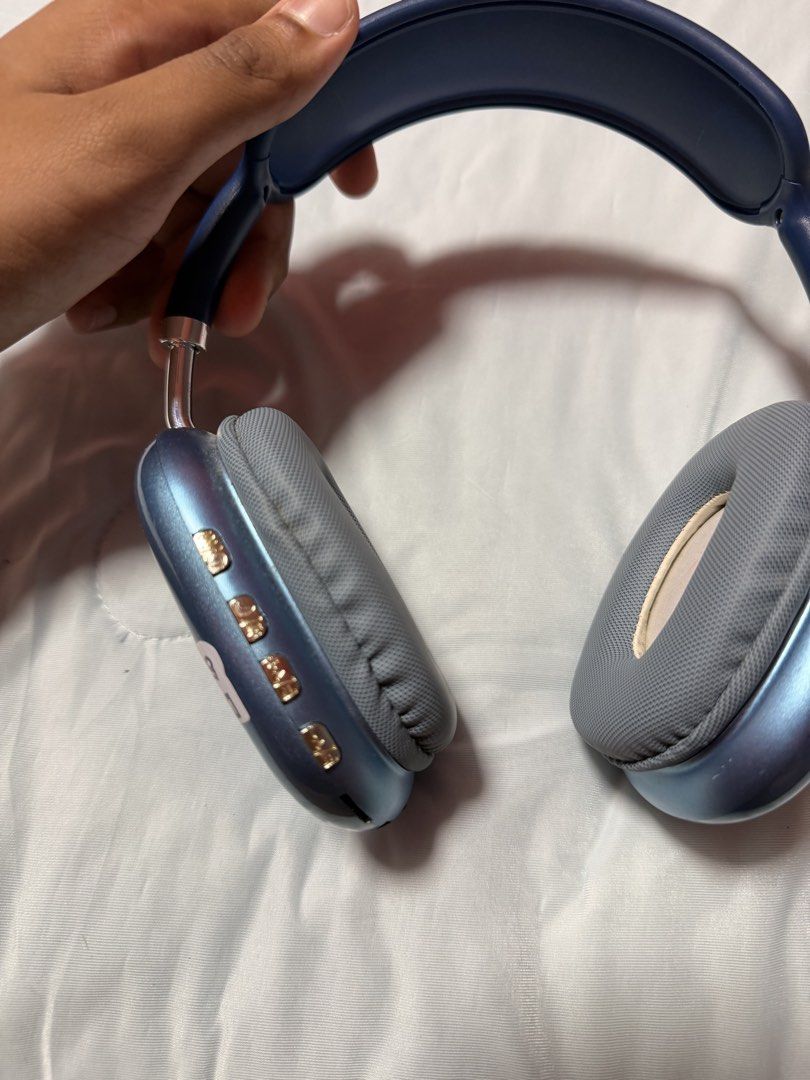 Wireless Headphones504680494442096644