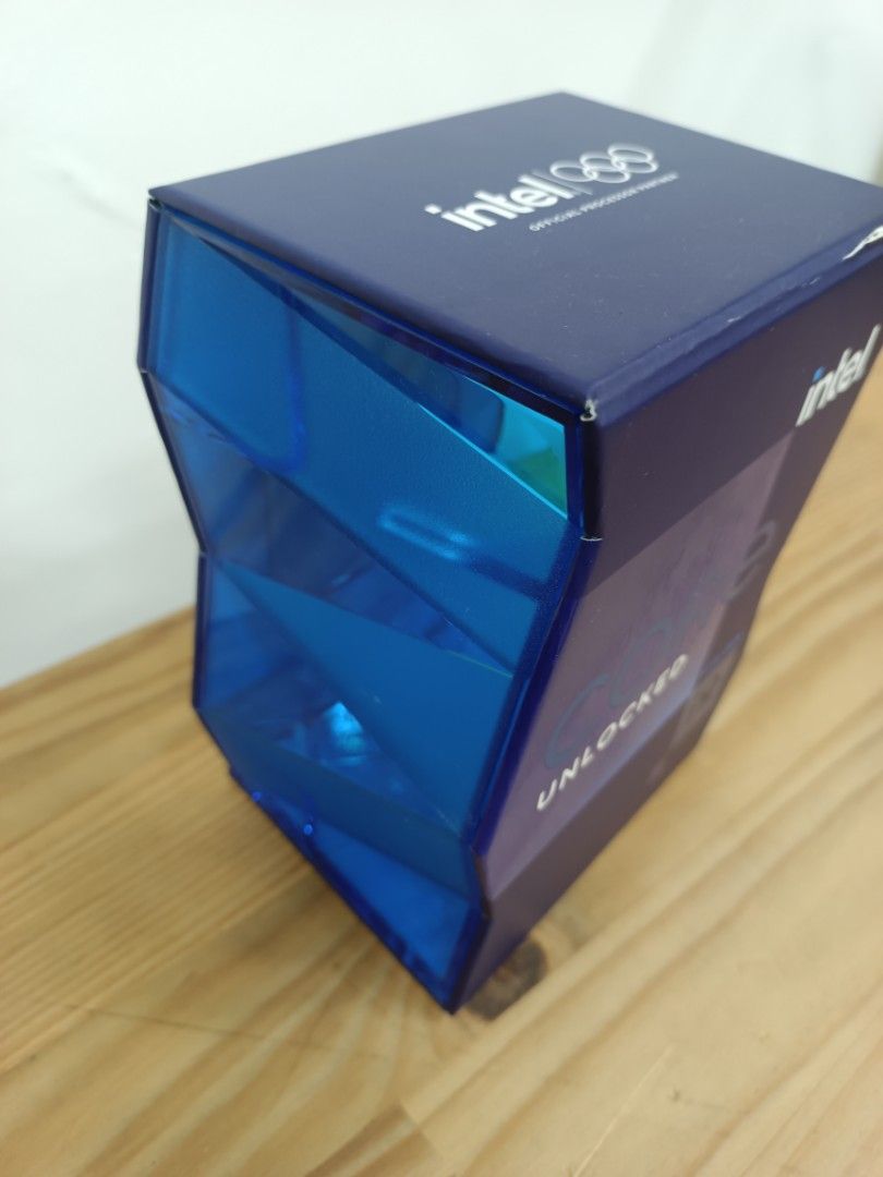 WTS Intel Core i9 9th/11th/13th Gen Empty box only.503805538751621123