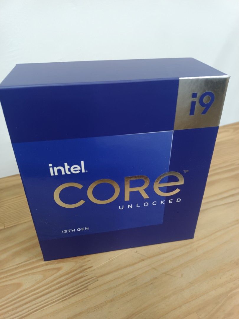 WTS Intel Core i9 9th/11th/13th Gen Empty box only.503805538751621124