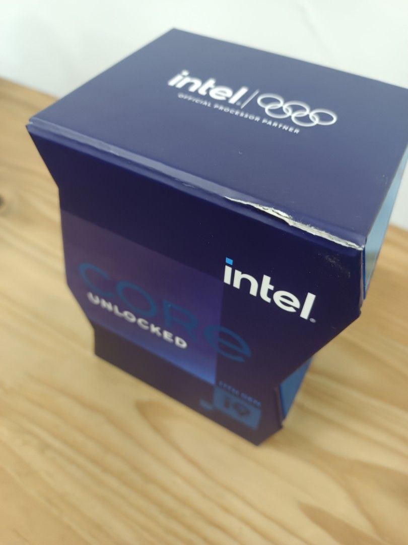 WTS Intel Core i9 9th/11th/13th Gen Empty box only.503805538751621122