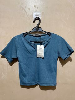 (Category: ) located in . Submitted by thylanapparel (Listing ID 1448412039, Image 1). Description: .