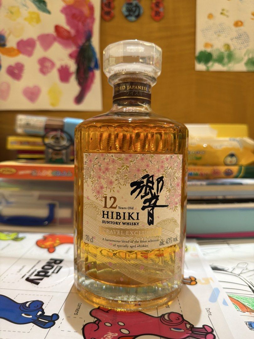 響12 旅行版Hibiki Suntory Whisky 12 Years Old Travel Exclusive, 嘢