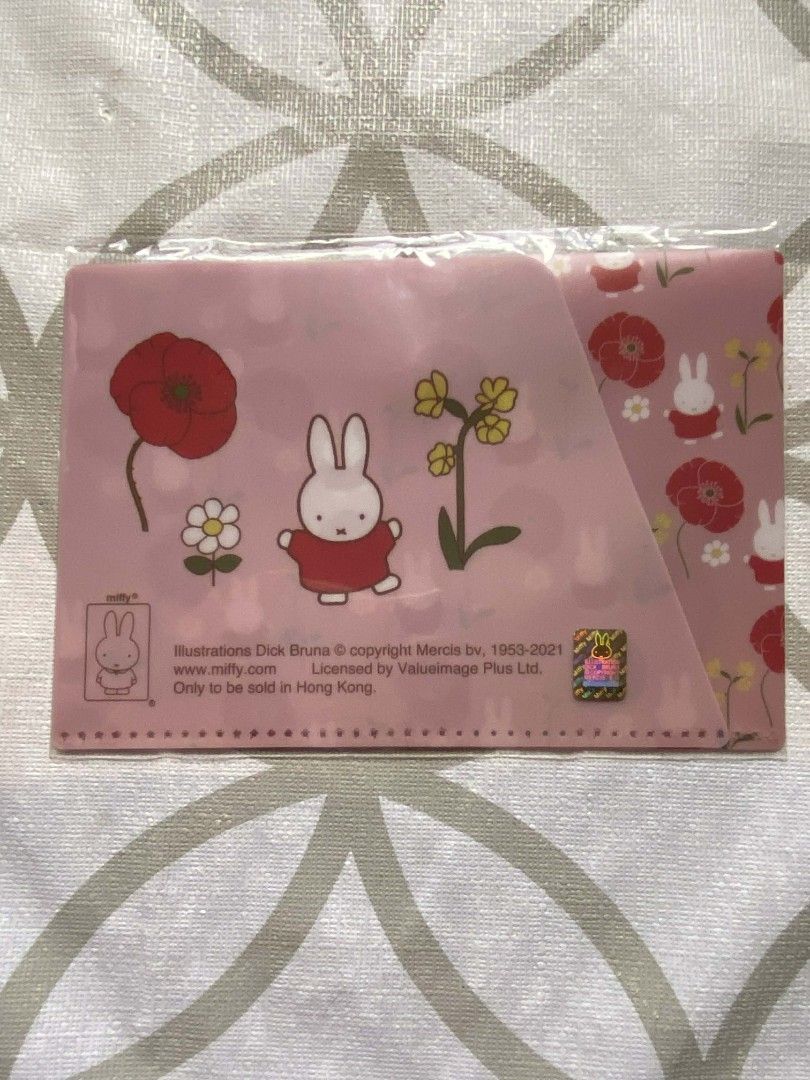 Floral Pink Miffy Mini Envelope with Back Compartment (Category: Other Stationery & Craft) located in Iba. Submitted by yunqiz (Listing ID 1448625288, Image 2). Description: 200 ea, 350 for both 17x11.5 cm.