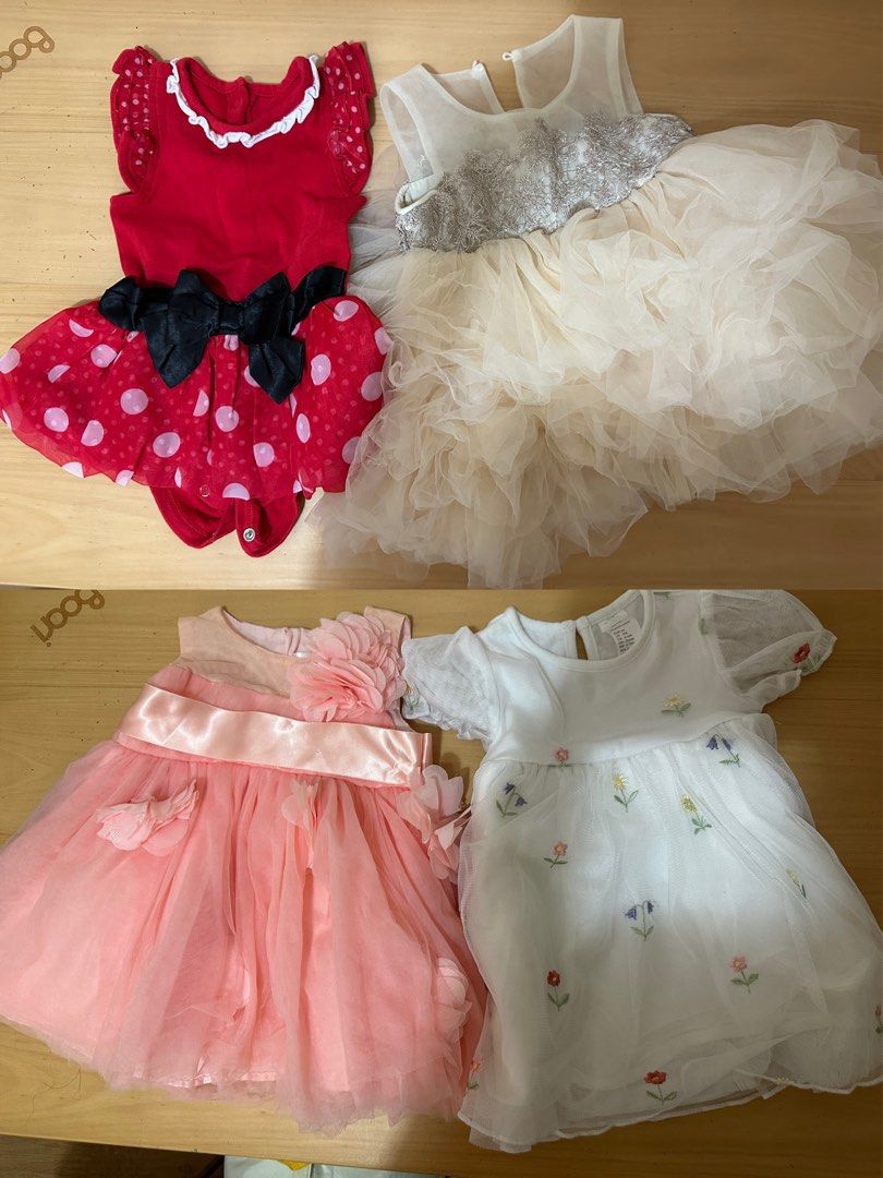 4條 百日宴 生日 花女 公主裙 Baby Girl Dresses （分類：嬰兒及小童流行時尚）位於 Hong Kong。 由 clclclclclclclcl 提交（商品編號 1448549534，圖片 1）。簡介： 大約70碼，超新淨，影相一流 順豐到付優先。