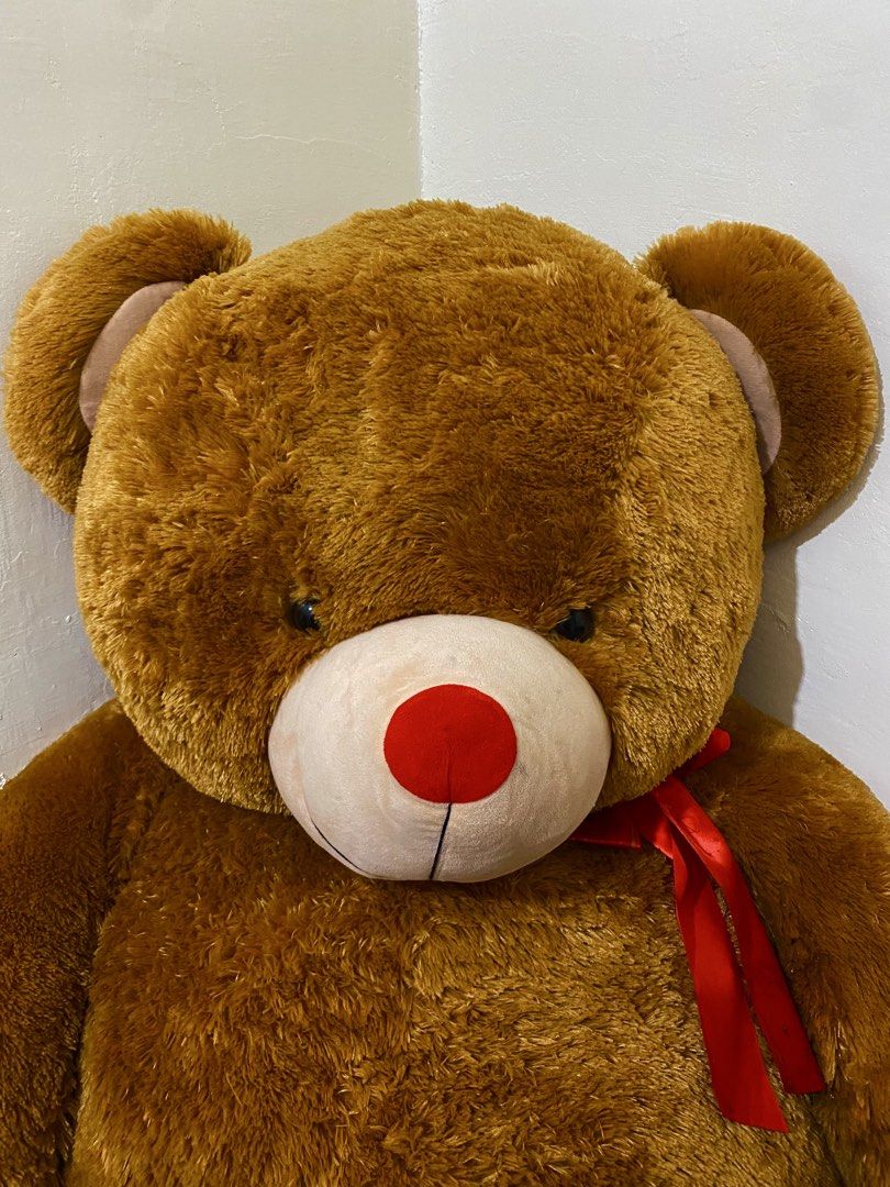 🧸 Giant Teddy Bear (4ft) – Blue Magic | Excellent Condition (Category: Plushies & Soft Toys) located in Caloocan City. Submitted by kimgrae (Listing ID 1448637679, Image 1). Description: Blue Magic “Little Lucky” moccasin bear 🧸 💰 Price: ₱5,500 (Negotiable for sure buyers) Selling this adorable Blue Magic Giant Teddy Bear in excellent condition. Well taken care of and still super soft and fluffy. Perfect as a gift, room decoration, or collecti