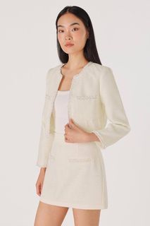 (Category: ) located in . Submitted by mignonette_closet (Listing ID 1448672908, Image 1). Description: .