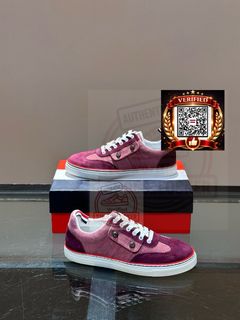 (Category: ) located in . Submitted by shoes.locker (Listing ID 1448552865, Image 1). Description: .
