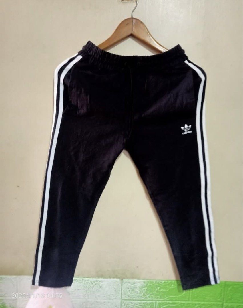 Adidas (Category: Activewear) located in Manila. Submitted by dylfind.mine (Listing ID 1448575248, Image 3). Description: .