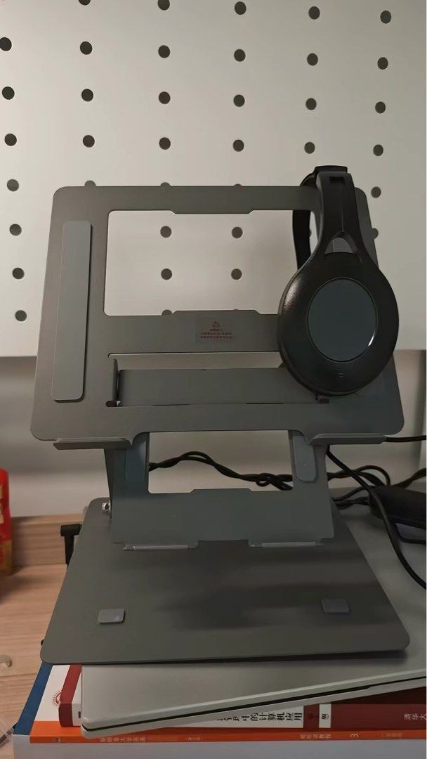 Adjustable Aluminum Laptop Stand504865981266677761