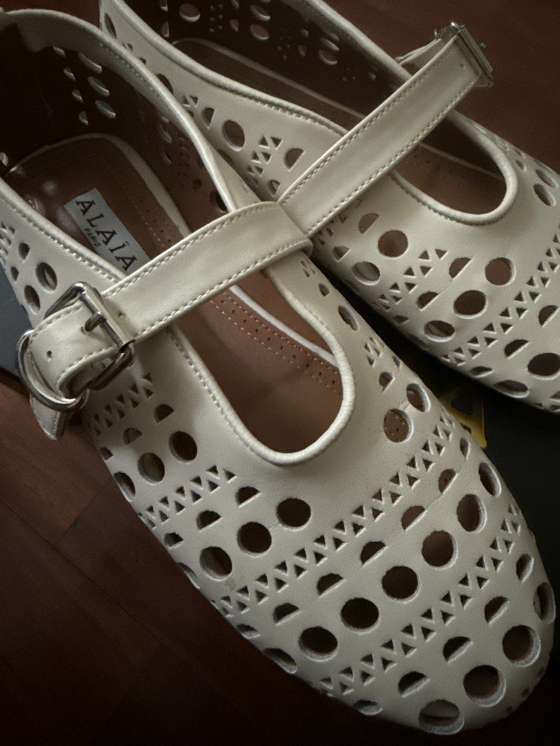 ALAIA Flats (Category: Flats & Sandals) located in Paranaque City. Submitted by stphraynes (Listing ID 1448564894, Image 2). Description: - Pre-loved (used twice only) - US 6 (23cm) - Good Condition ❤️ - Bought in Thailand.