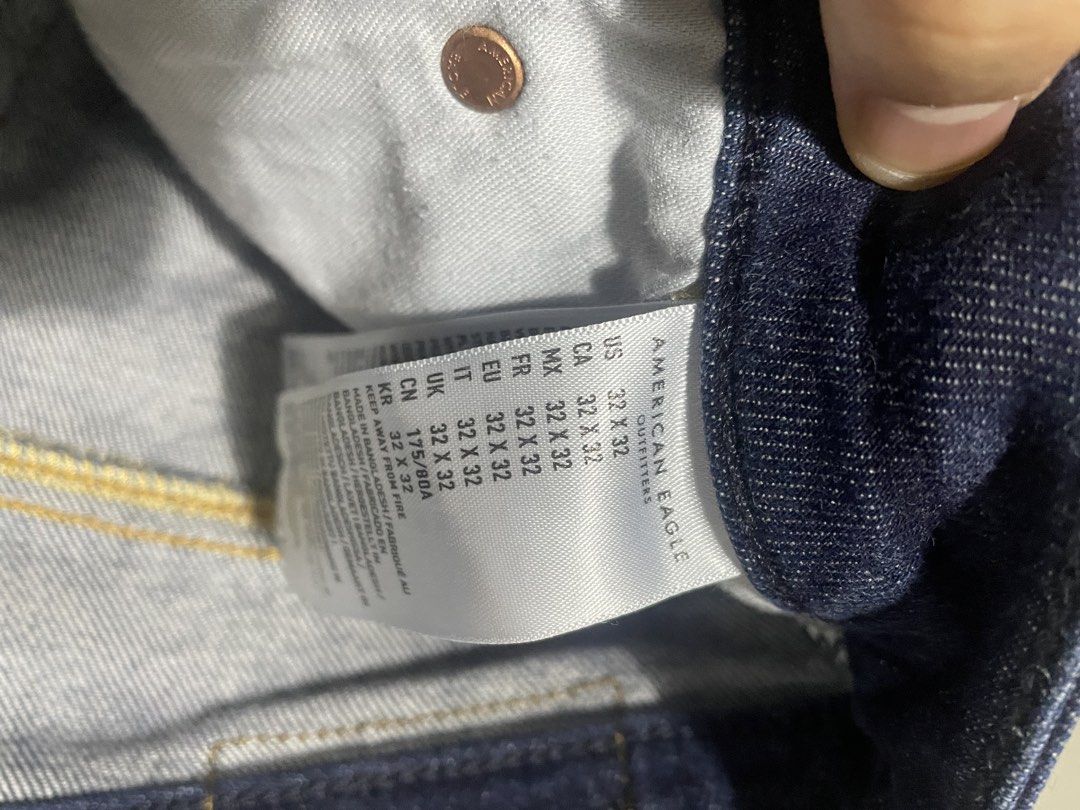 American Eagle Dark Wash Jeans (Category: Jeans) located in Manila. Submitted by jqenhghar (Listing ID 1448598493, Image 3). Description: - Brand: American Eagle - Color: Dark Wash Denim - Fit: Straight - Size: 32 - Features: Classic five-pocket styling, button and zip fly closure - Style: Comfortable airflex, versatile staple piece for everyday wear .