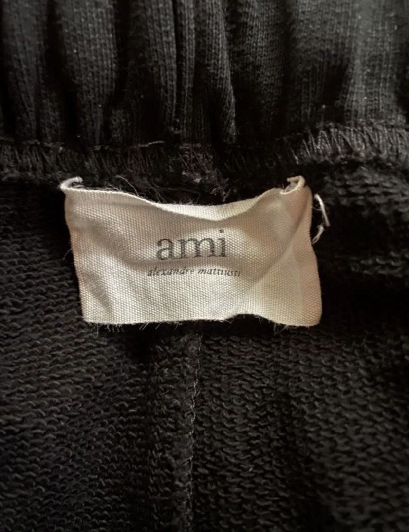 Ami Tripple Black Pants (Category: Luxury Apparel) located in Masbate. Submitted by abcclothingdepartment (Listing ID 1448559966, Image 3). Description: Good condition No issues 24-30 waistline 39 length 1300 slightly nego.