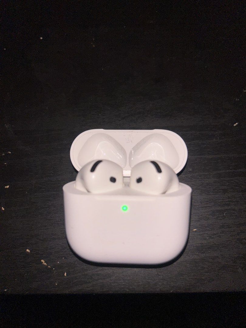 Apple AirPods 4