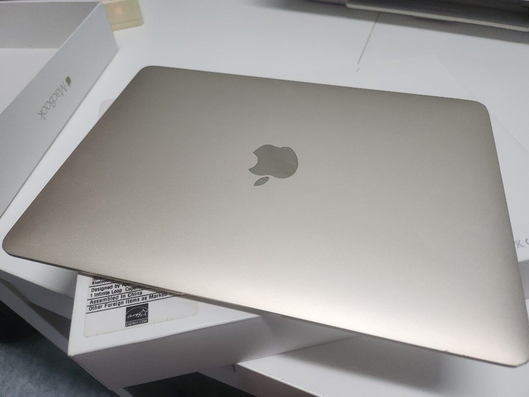 Apple MacBook Laptop504867471660175361