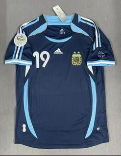 (Category: ) located in . Submitted by calcio_sport_jersey (Listing ID 1448649056, Image 1). Description: .