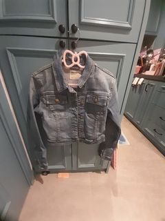 （分類：）位於 。 由 amorqvicta 提交（商品編號 1448572344，圖片 1）。簡介： 。
