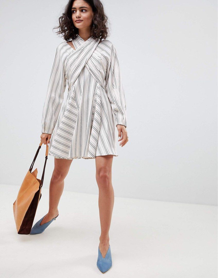 ASOS Striped Multi-way Dress (Category: Dresses) located in Manila. Submitted by cydeclutters (Listing ID 1448513432, Image 3). Description: ASOS striped multiway dress Size Large/EU 40 Condition: 8/10 Rfs: too big for me.