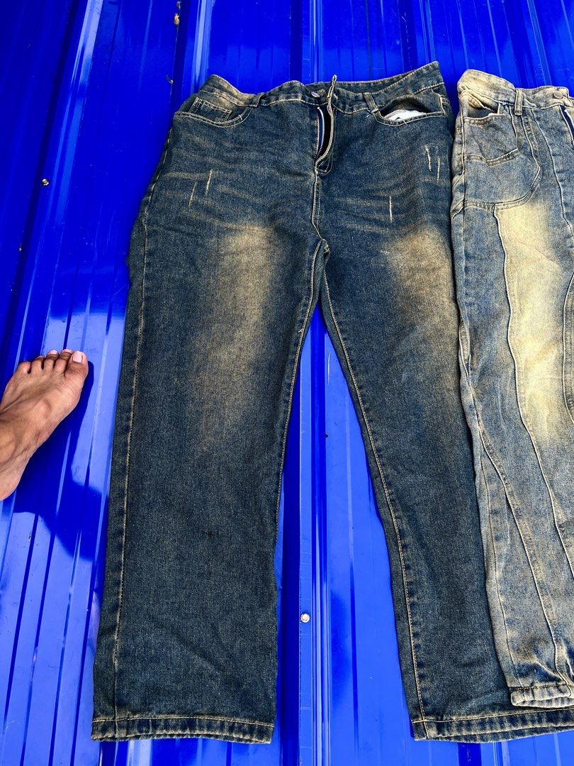 ASPACK Y2k Retro Washed Jeans (Category: Jeans) located in Alaminos. Submitted by nangthrithriftlang (Listing ID 1448589732, Image 3). Description: W-34 L-39 W-32 L-38 1000+sf for both.