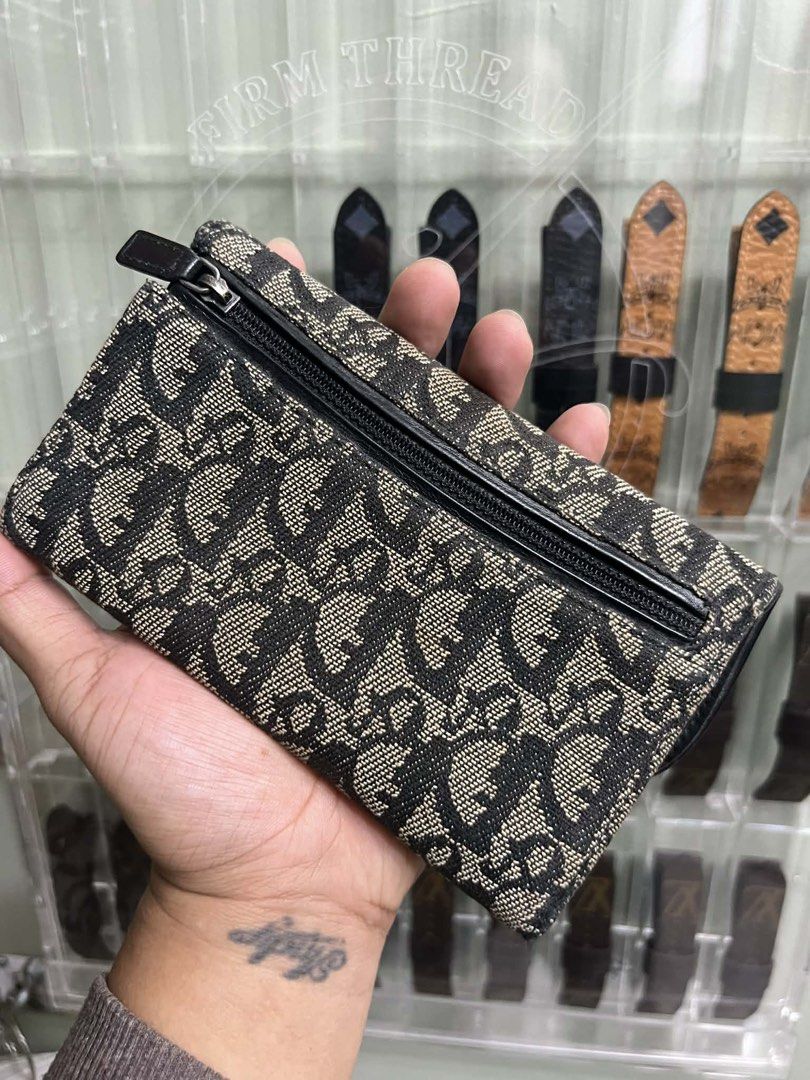 AUTH 💯 DIOR SADDLE LONG WALLET (Category: Luxury Bags & Wallets) located in Manila. Submitted by zipandgoo (Listing ID 1448672435, Image 2). Description: AUTHENTIC 💯 • In good used condition • Needs a little cleaning 📩.