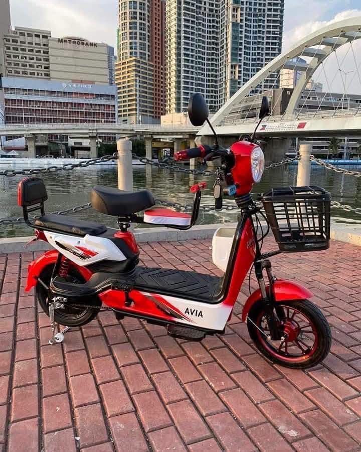 AVIA FASHION (Category: Bicycles) located in Manila. Submitted by carlmark06 (Listing ID 1448631834, Image 2). Description: Fashion AVIA 👑 CROWN AVIA Tricolor 2-WHEELS E- BIKE Alloy shock Alloy mags at may kulay Alloy motor 📍 Hook Hanger ✅ With Foot Rest ❤️ NEW DIGITAL GAUGE ❤️ Digital Display Control 📟 Speedometer Specifications: ‼️ORIGINAL BATTERIES 🚦Original Alloy Motor 🔋Brandnew Batteries ✓ 48V12Ah Battery ✓ 350 Watts Brushless Hub motor