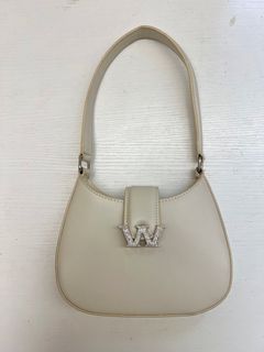 （分類：）位於 。 由 bellbellball26 提交（商品編號 1448639674，圖片 1）。簡介： 。