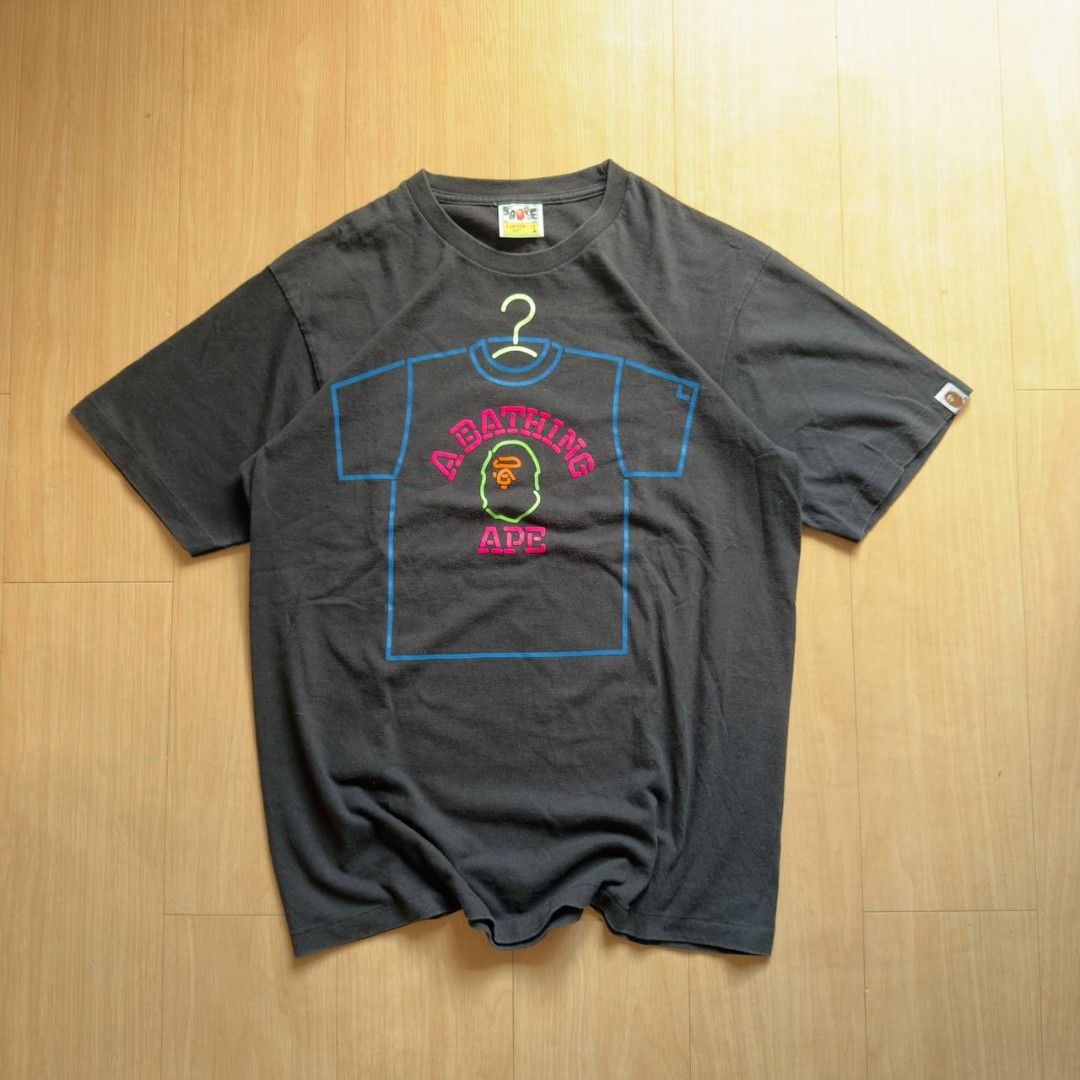 BAPE X DOVER STREET MARKETTEE (Category: Activewear) located in Manila. Submitted by thriftmobbb (Listing ID 1448676628, Image 1). Description: 20x28 COLOR RATE 9.5/10 NO ISSUE.