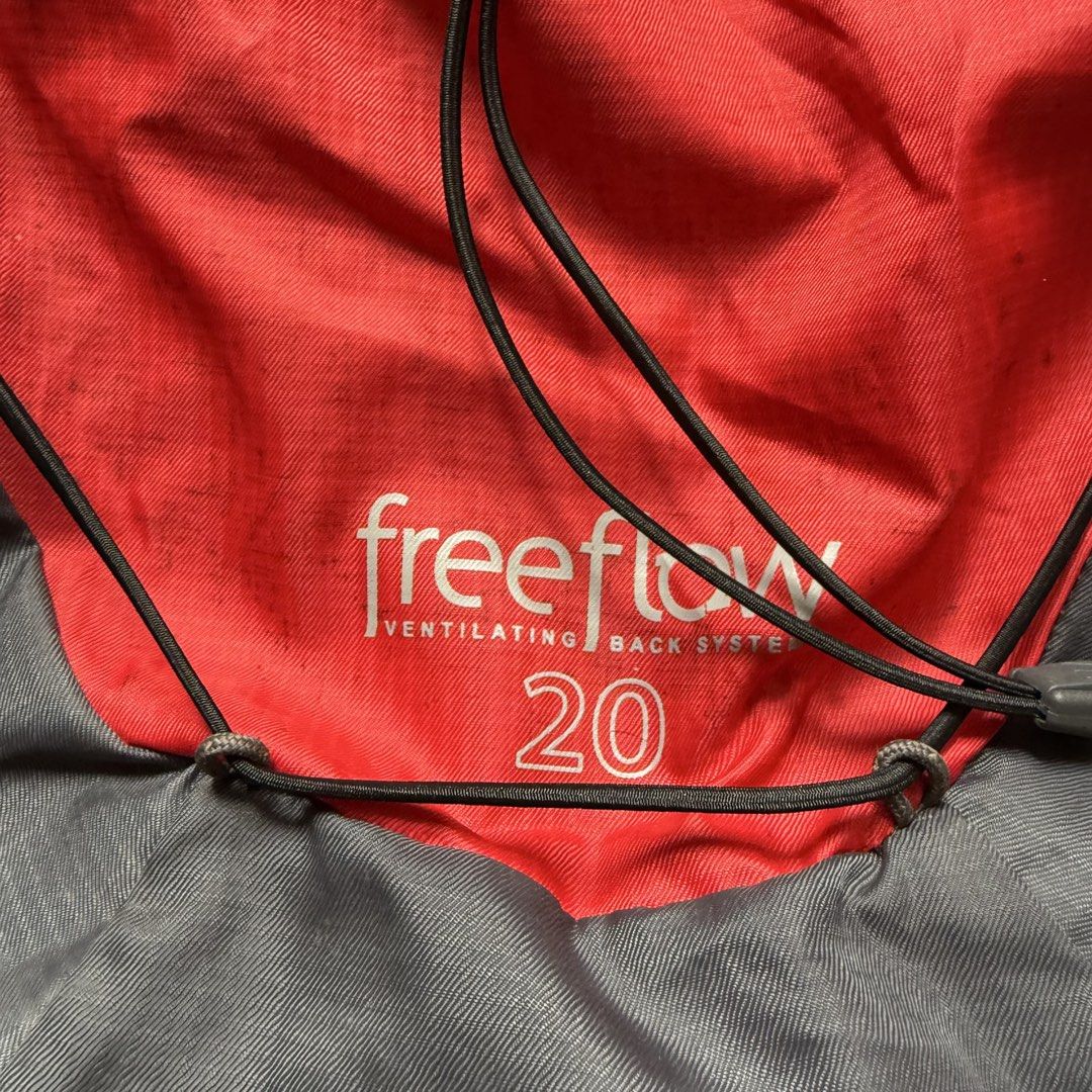 Berghaus freeflow 20 (Category: Backpacks) located in Cavite. Submitted by epiboie (Listing ID 1448665811, Image 2). Description: Berghaus freeflow 20 20L capacity Roughly H 45 cm x L 28 cm x D 23 cm. Verygood condition Issue: small scratch and faded yung rain cover.