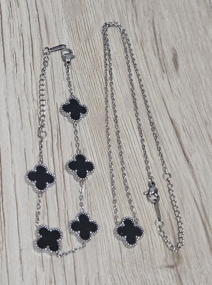 Black Agate Stone Flower Jewel Set (Category: Necklaces) located in Cainta. Submitted by Kahi0410 (Listing ID 1448518395, Image 1). Description: Natural Stone S. Steel 17 inch needle chain Adjustable ring Hypoallergenic Safe for acidic, sensitive skin.