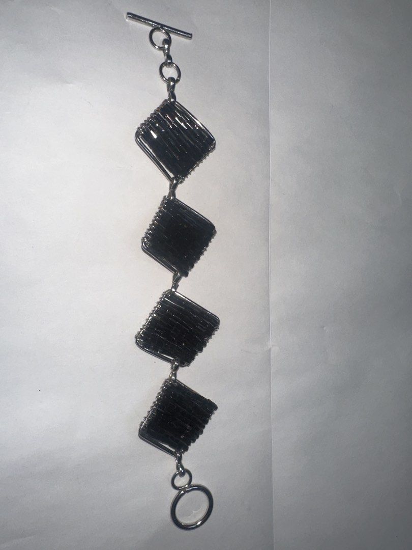 Black Beaded Square Link Bracelet with Toggle Clasp (Category: Bracelets) located in Manila. Submitted by arahazelnut (Listing ID 1448666399, Image 2). Description: -please manage your expectations -natambak lang sa accessory box kaya medyo nagtarnish na -decluttering to fund my wisdom tooth extraction -SF will be covered by the buyer -location: Sta. Mesa near LRT V. Mapa station.