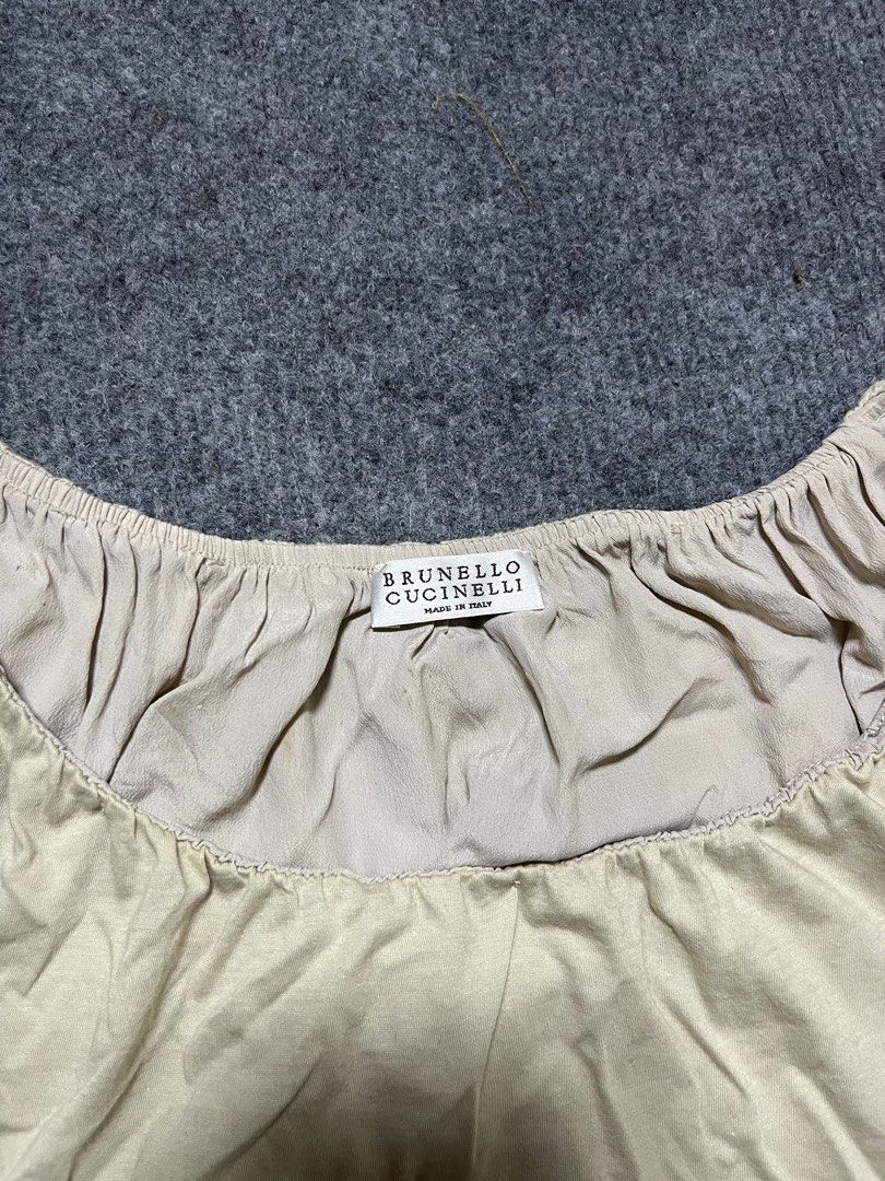 Brunello Cucinelli Size Medium (Category: Sleeveless) located in Libungan. Submitted by kervinfinds (Listing ID 1448606841, Image 2). Description: .