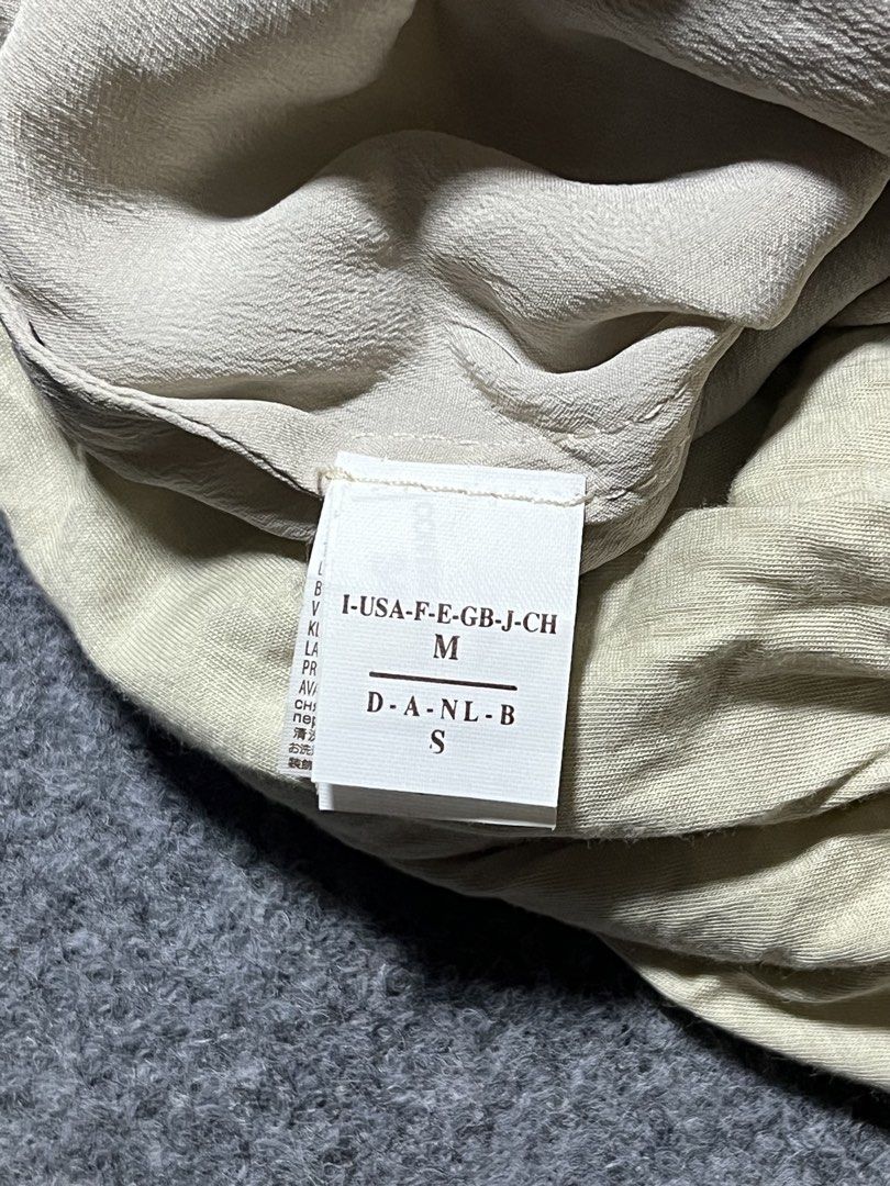 Brunello Cucinelli Size Medium (Category: Sleeveless) located in Libungan. Submitted by kervinfinds (Listing ID 1448606841, Image 3). Description: .