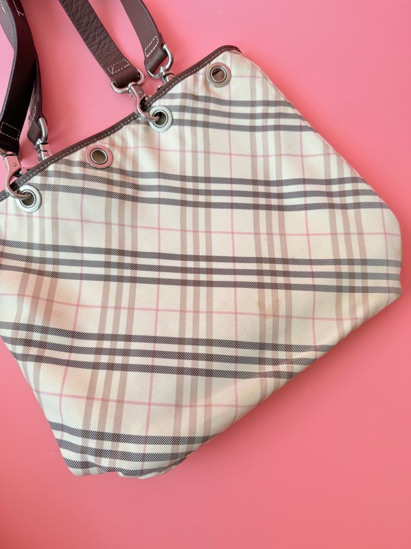 Burberry Nova Shoulder bag 💯 authentic (Category: Luxury Bags & Wallets) located in Manila. Submitted by _prettyquick (Listing ID 1448490514, Image 3). Description: preowned pls manage your expectations 100% authentic Follow us on instagram for more items @_prettyquick.