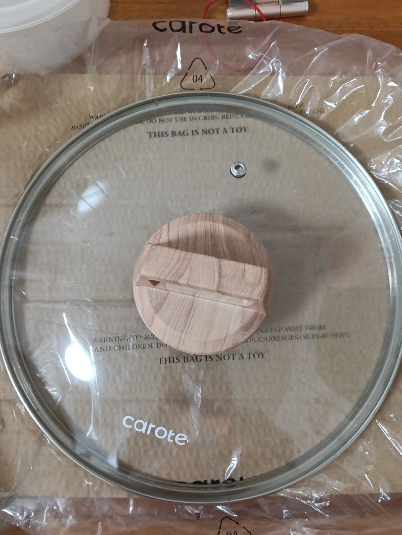 Carote Glass Pot Lid with Wooden Handle 24cm